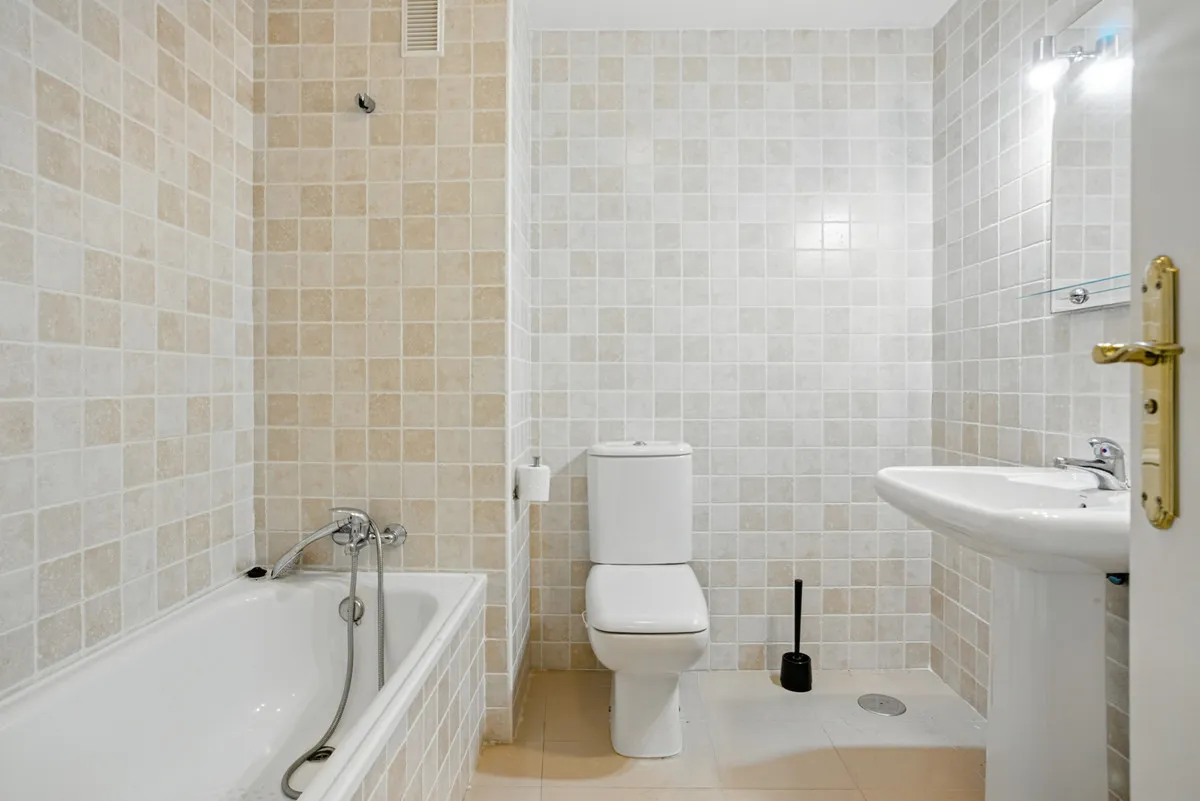 720da8c2-2acc-4074-ba49-cbce9ab93f2c