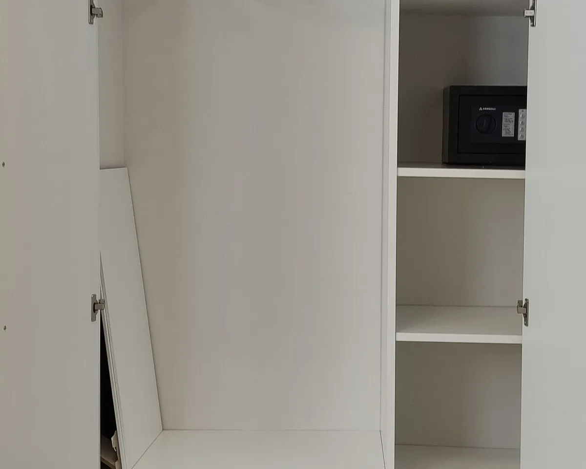 1ac7e780-aa69-4c34-8dc6-49d69f5c5a9c