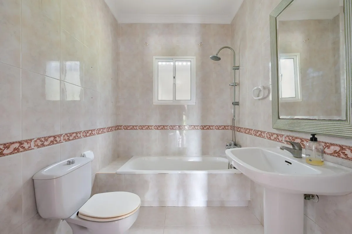 a607a6fd-aa85-4bc1-8610-0813ad020043