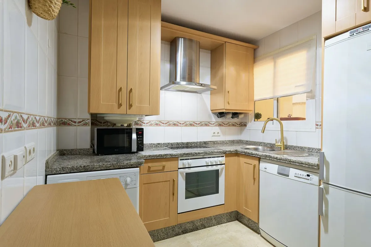 1a9706f0-1e30-44fe-a16f-735a423dd3dc