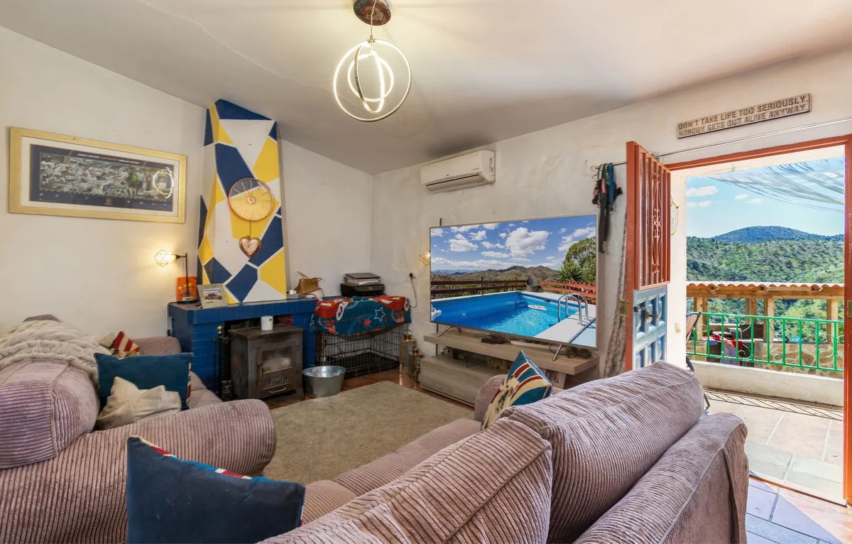 006bca03-4e24-4da8-9d52-9470c05bb2ef