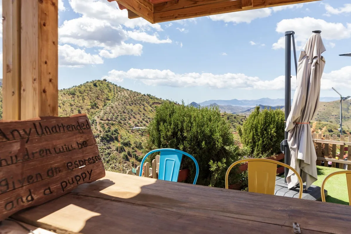 06401c61-c917-4084-8f79-3689c88df72e