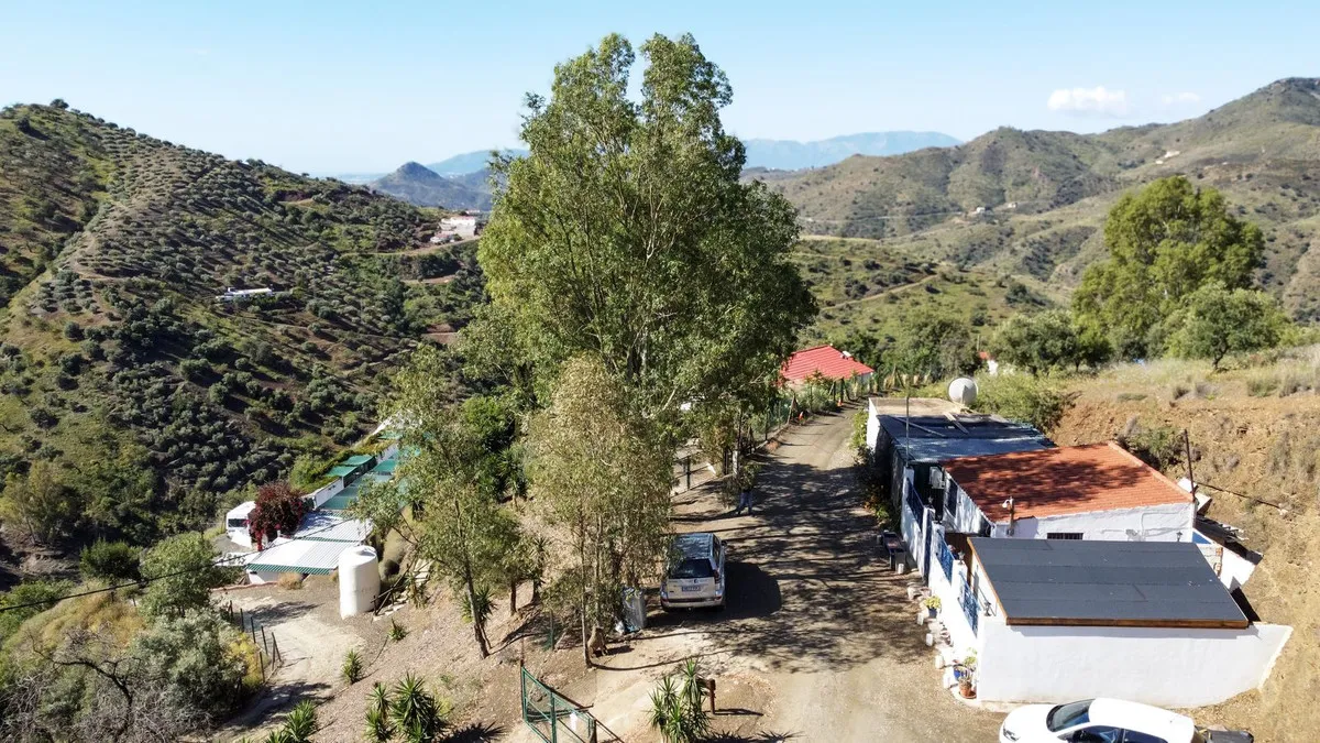 0b59f4a8-dfec-4835-a866-d726fb3d1de0