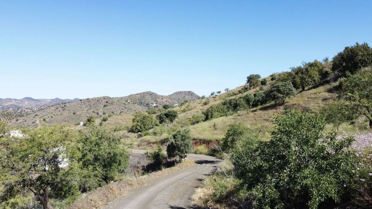 2b350003-f9a8-4371-acfa-a0096e674ca2