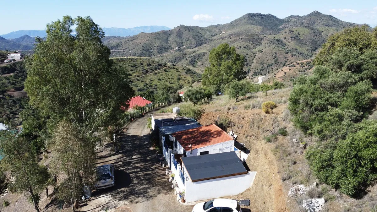 ea70a666-0399-42b9-9582-f1004f496b7a