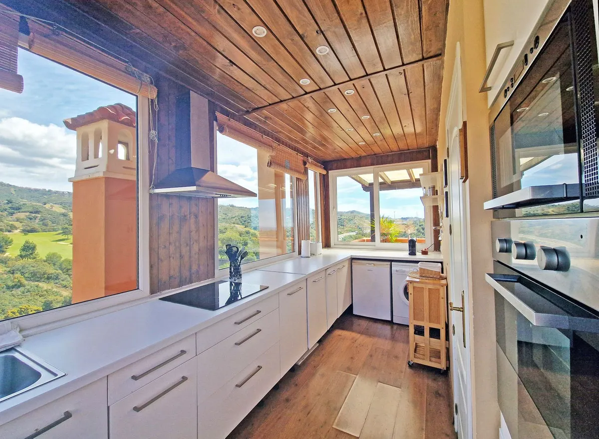 a7fc8ce3-b1ec-4ec2-8fd1-89c03c32bd7e