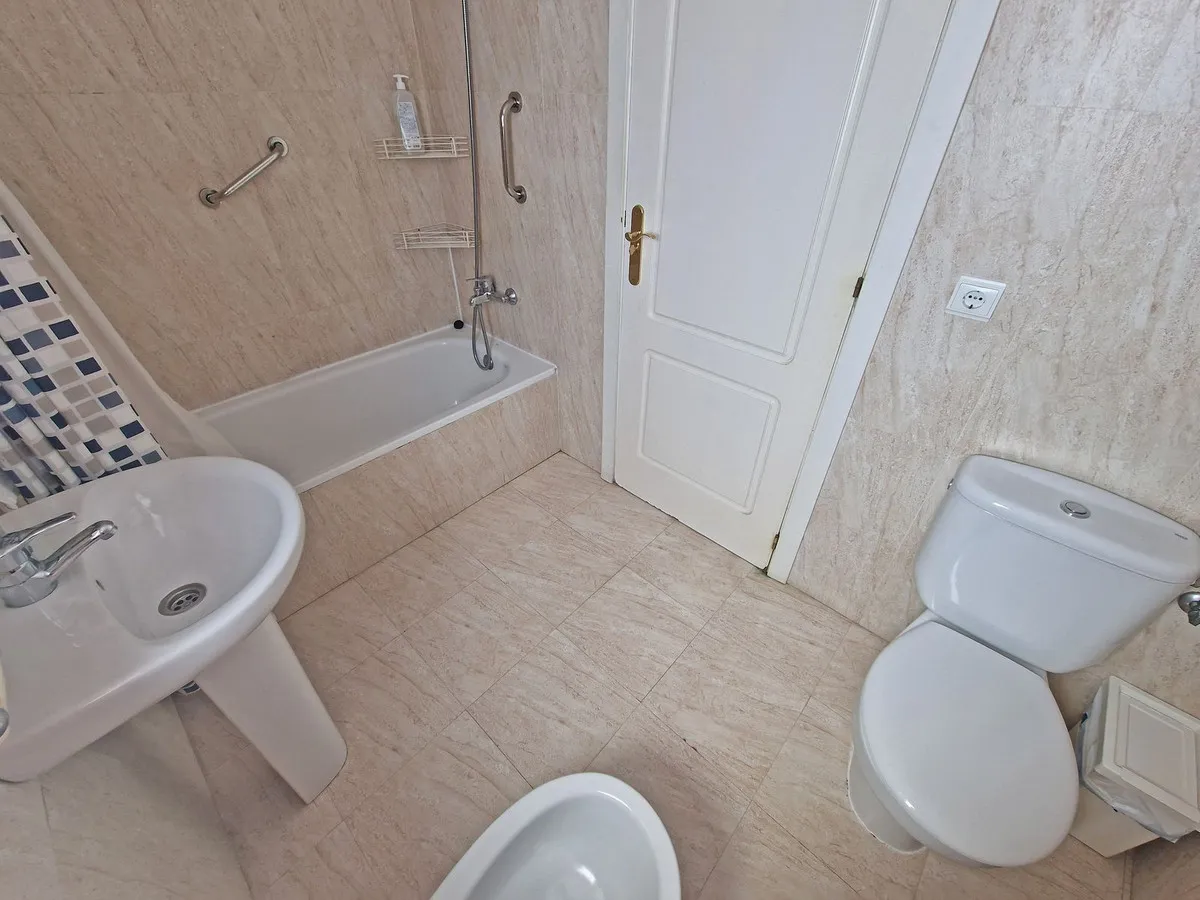 ef73453c-8e0f-4be2-ae10-ea83b595ad1a