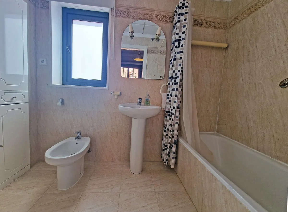 f869c934-0591-45c4-9b03-df43fc245e46