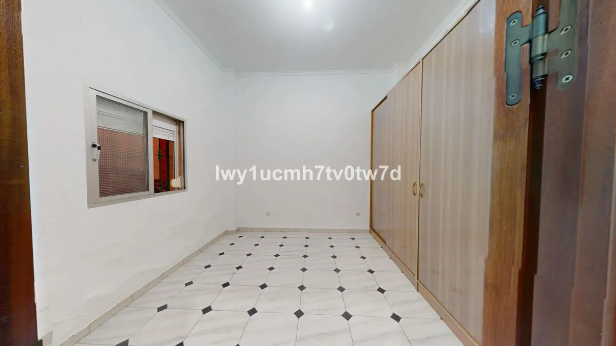 12fdbcc6-063b-4d6a-adaf-69a67d02810c