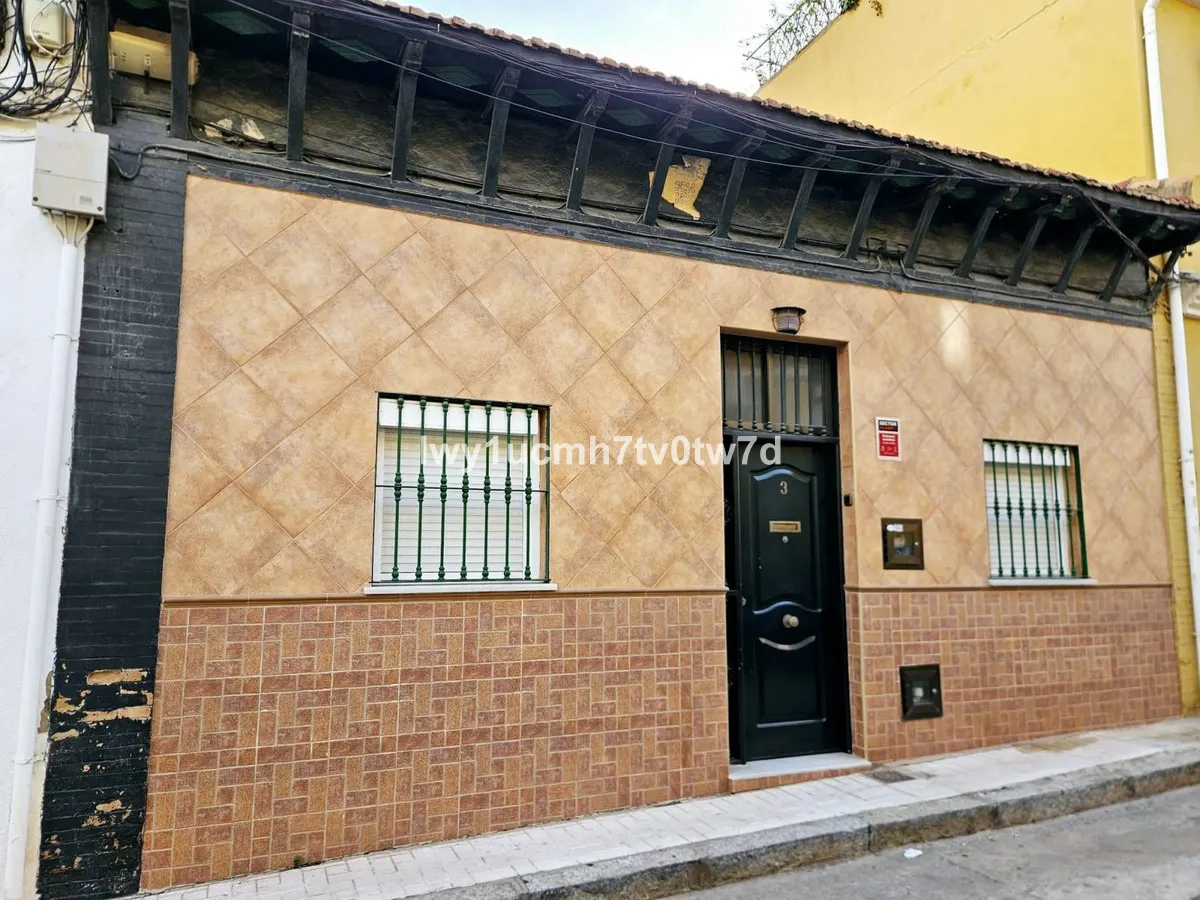 79617190-68d0-47c7-8231-6c8d1b251469