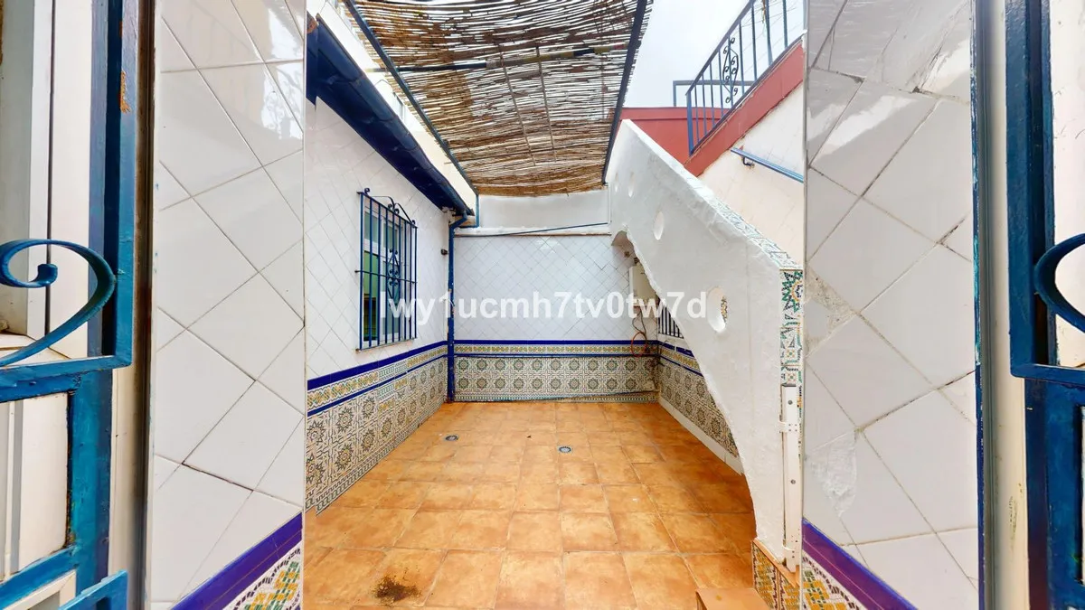 aa8e81e9-a012-45a0-9e4f-ef8af4fb00ba