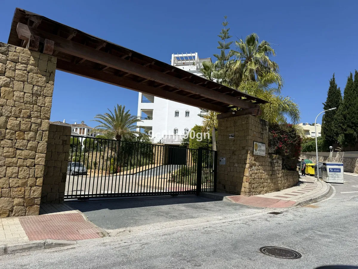 908f8ac6-1784-4ae0-8c15-3746d257c09e