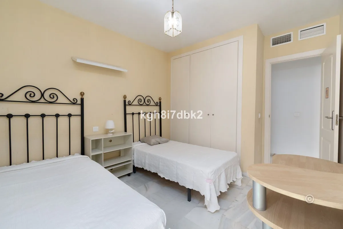 453735e1-41b0-4b7a-9a96-5fe88535d98c