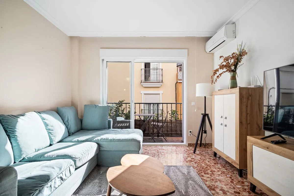 040fd576-76c3-41e3-9659-f2669d925d87