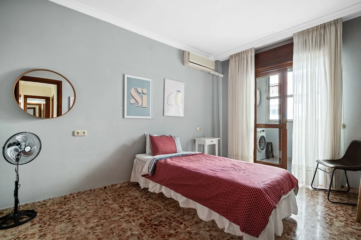 4c9d0d63-6789-4a00-a53a-697a52b52192