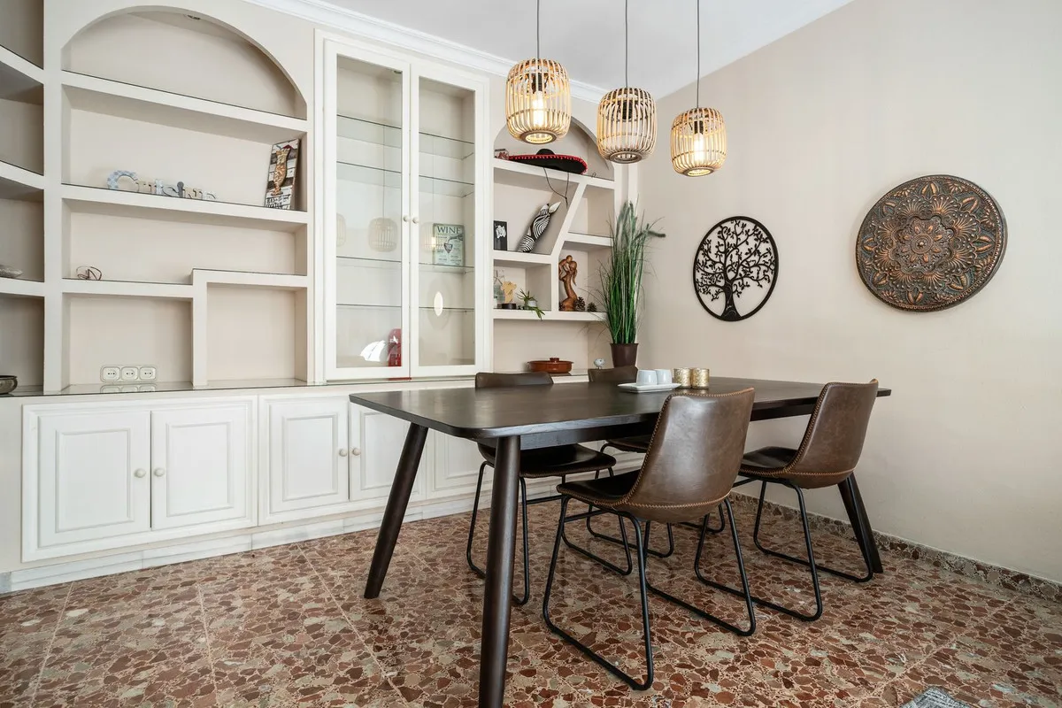 a6424e63-589d-48d2-b857-cdfad47aa15a