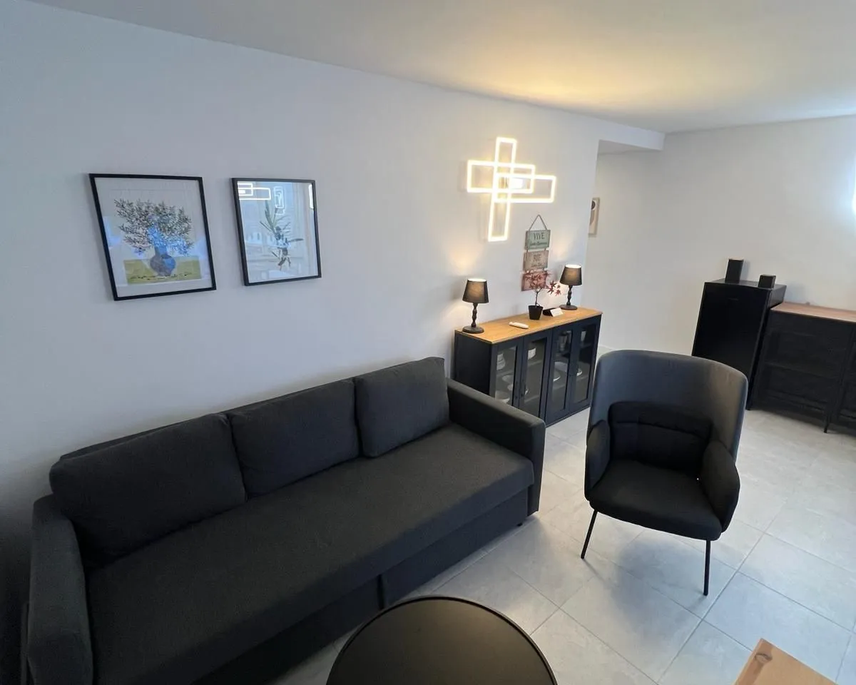 91279a94-6fdb-4533-98d8-8966c8e874f7