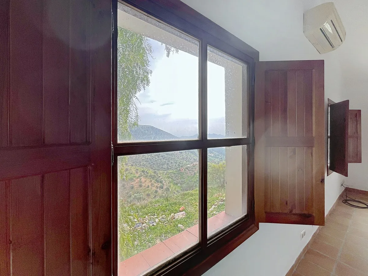 3656bd17-844e-4811-b0f7-71de17d29a14