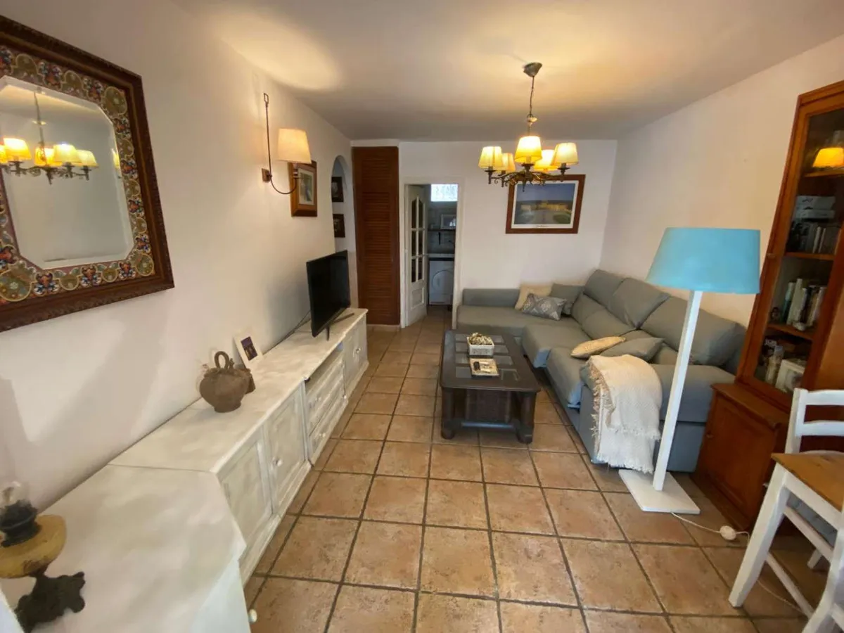 064feba0-2307-47e8-ad51-a5f064a9dd82