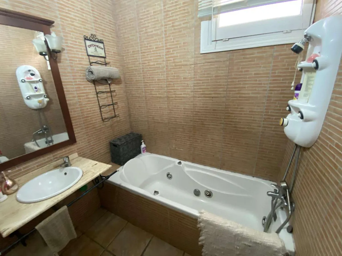 246d8354-f95a-435b-a230-598da8331082