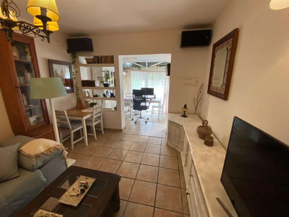 9bfdff47-81c6-42da-934d-e7b6f809b474