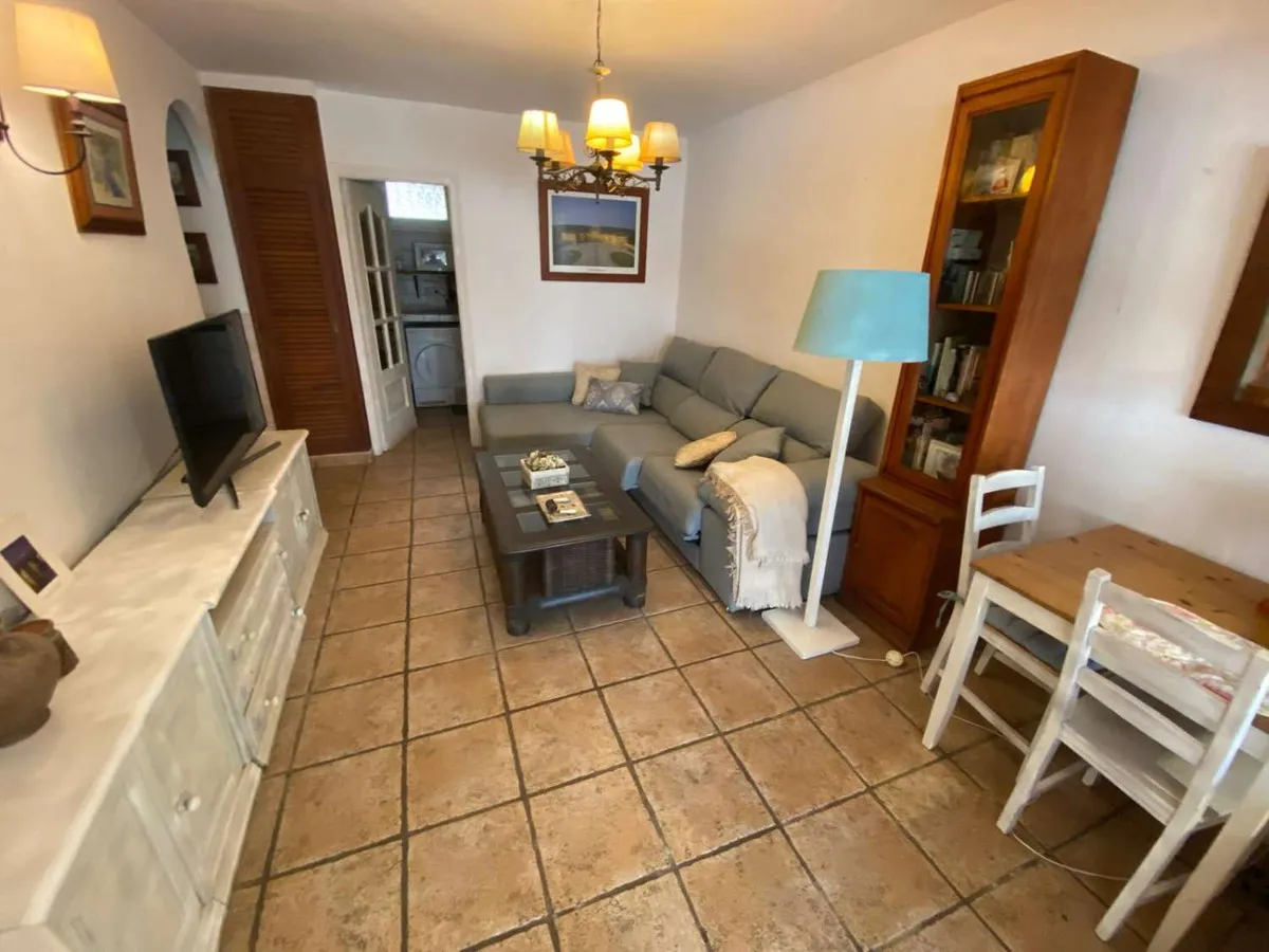 a1e8b8e1-a636-42ae-aca5-5adb3ab2e4ed