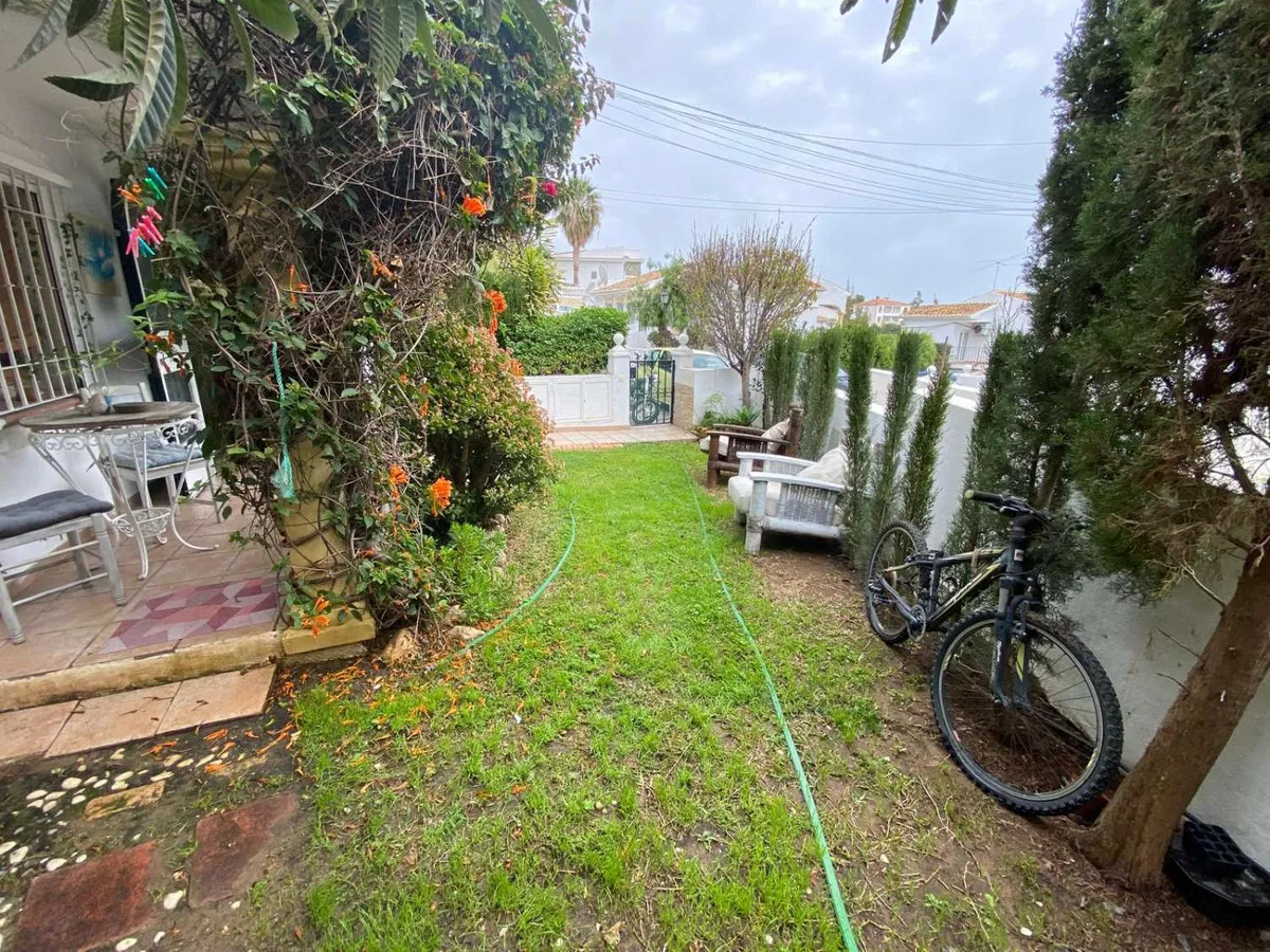 fe955661-691c-4a8d-a7f9-e2962ff722b3