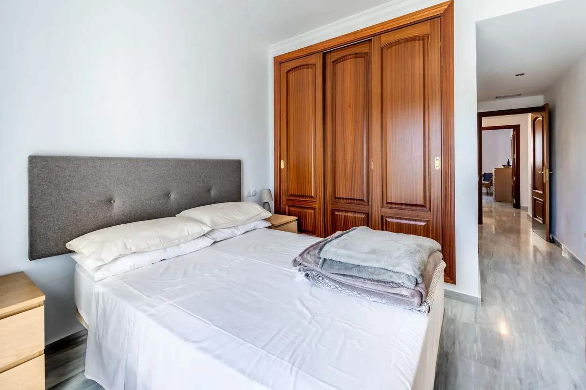 da2b0fcc-7caa-49bc-a0e2-e415ae86dc3c