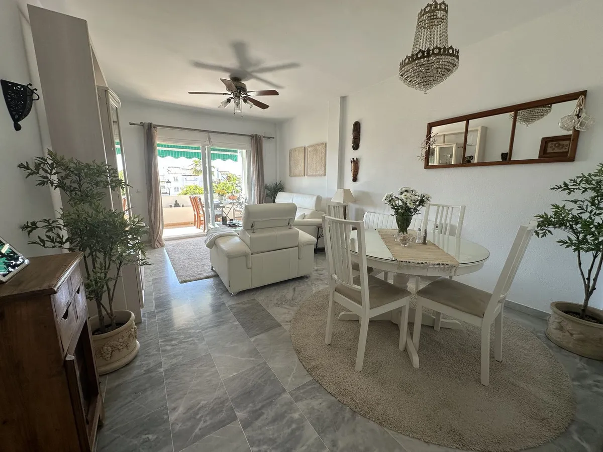 3b8ad5dd-c73a-477f-8b55-7bc2eae9cbf3