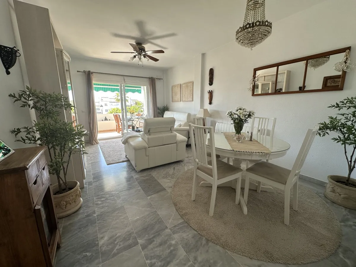 42e87315-ffec-4d76-9012-25b4162641fc