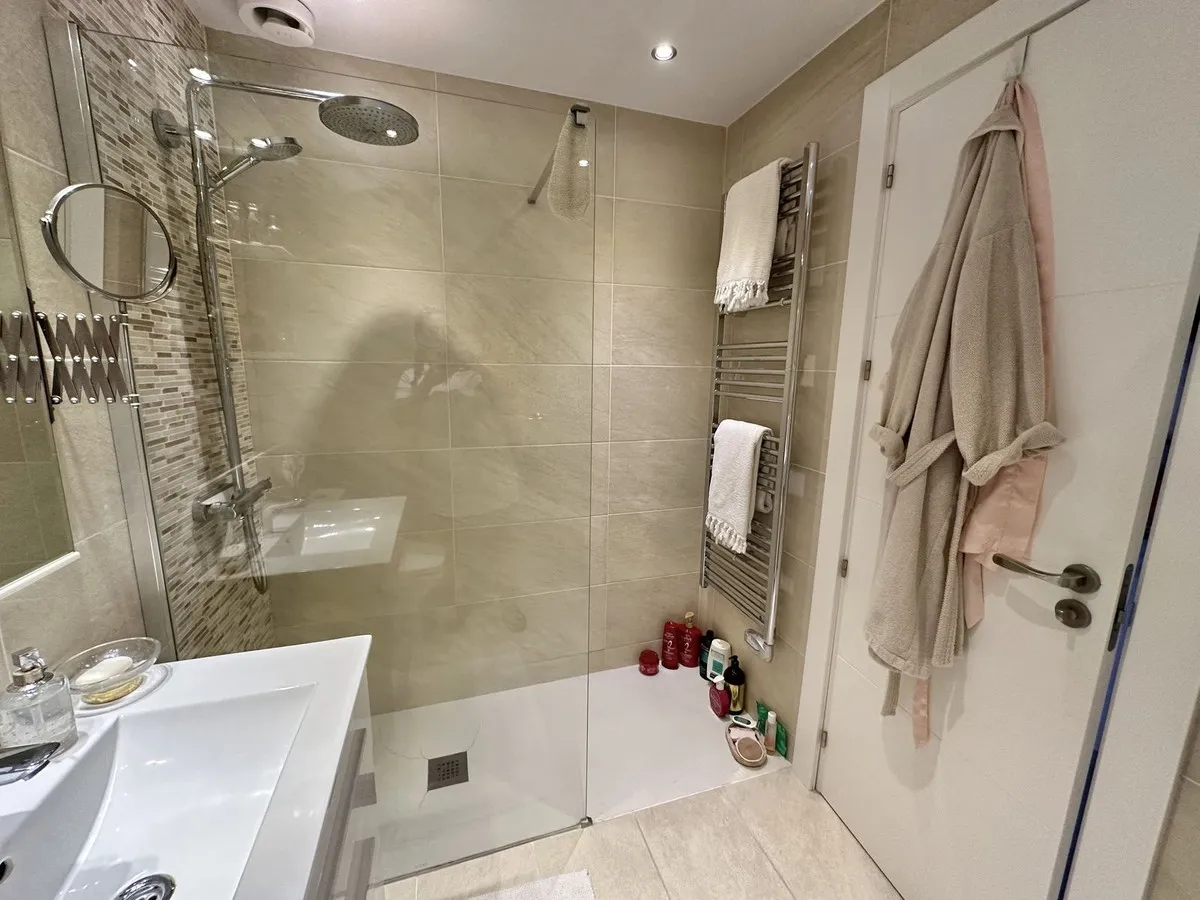 91dcfb54-5c90-4cc6-81fe-82869e0e9ad8