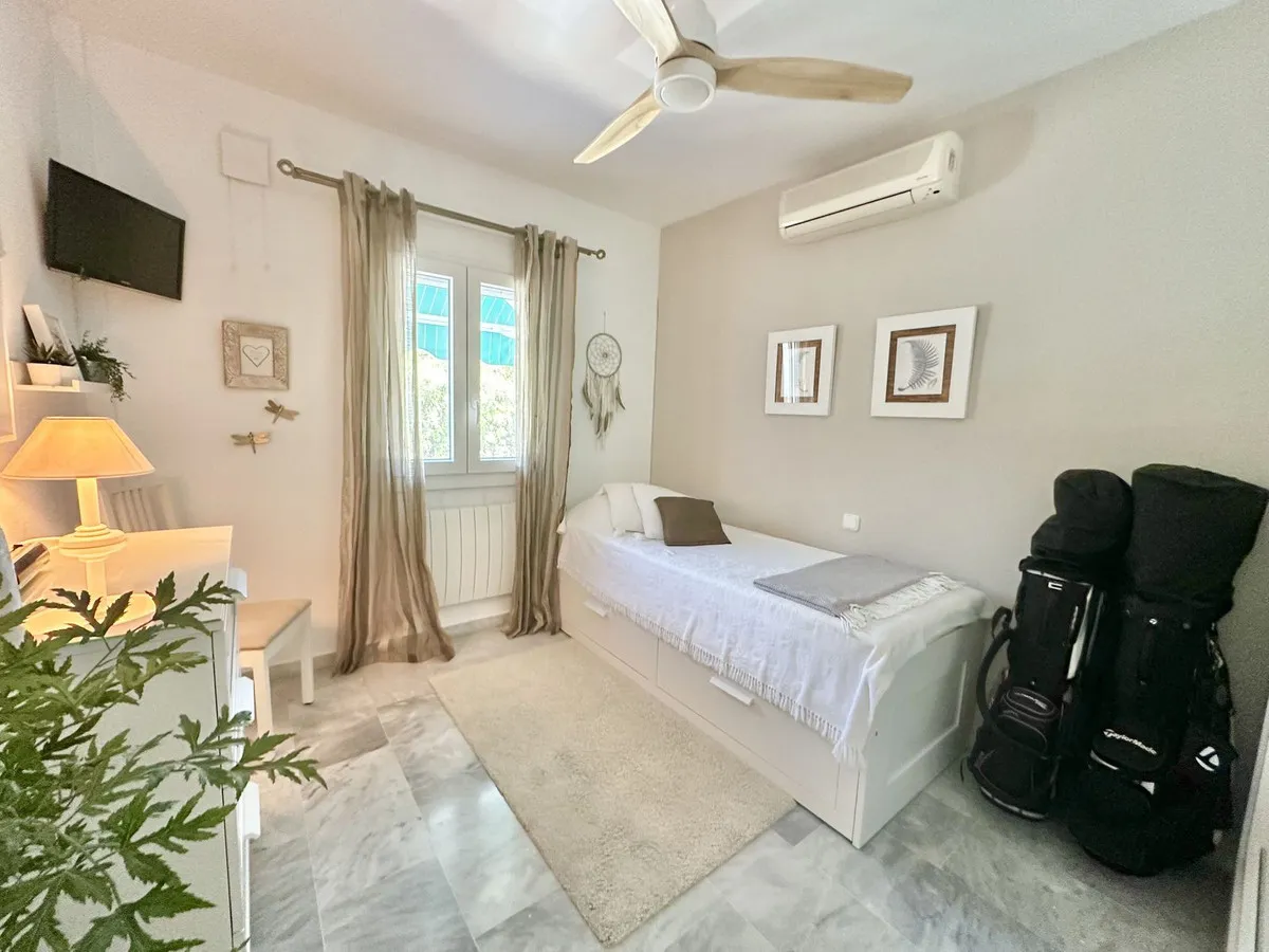 e611ffb8-bb92-479b-a289-ac4ae616ea09