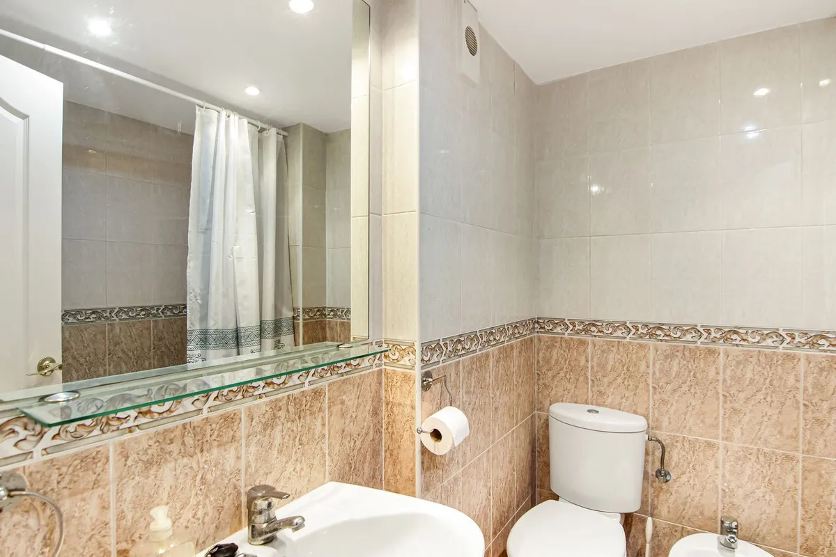 0f4cb9c0-940e-4939-b2a2-8fe5c56561d1