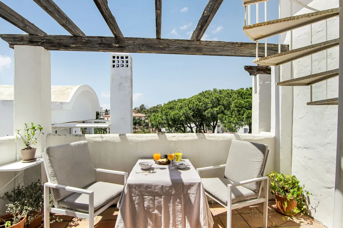 1076ca84-5306-4427-ae96-5684c6b6fe79