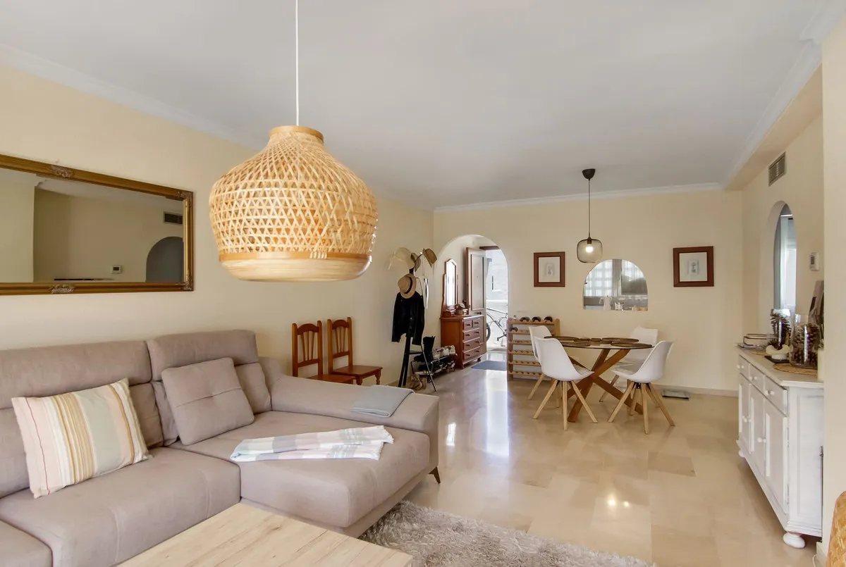 afceb445-9418-4880-b67e-606aeca32d05