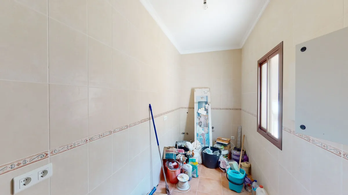 242a6c8b-d89f-42b5-8259-1a53892cf909