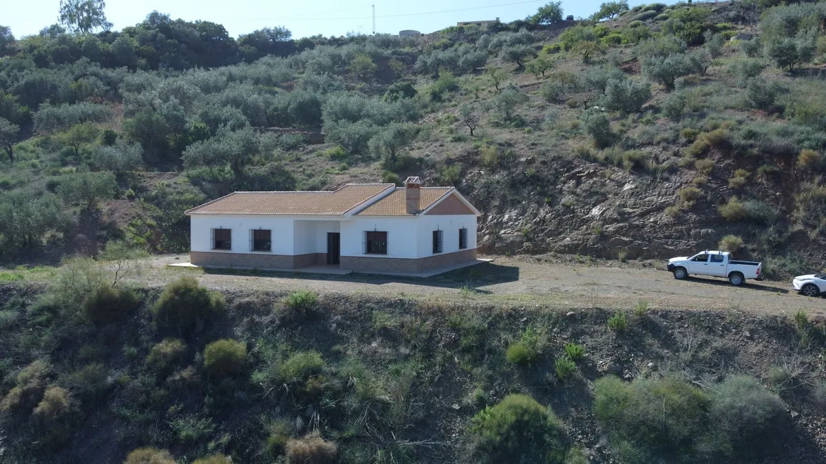 46c3c5eb-2eb1-444e-b1f6-a3aa28812e4d