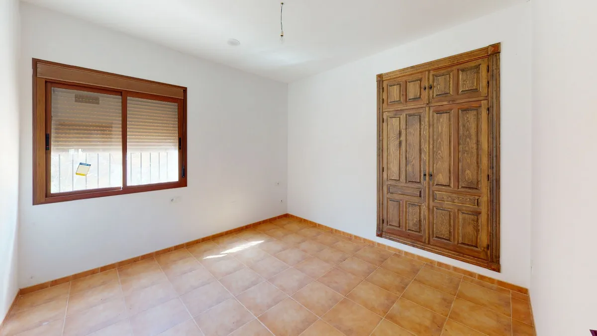 7c901fbb-df84-4966-b7a7-6428053fdba4