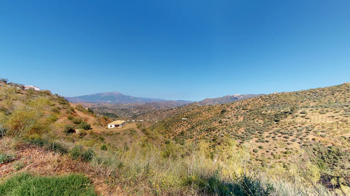 d8749a45-c013-4d93-8f27-641c2e2f0c4f