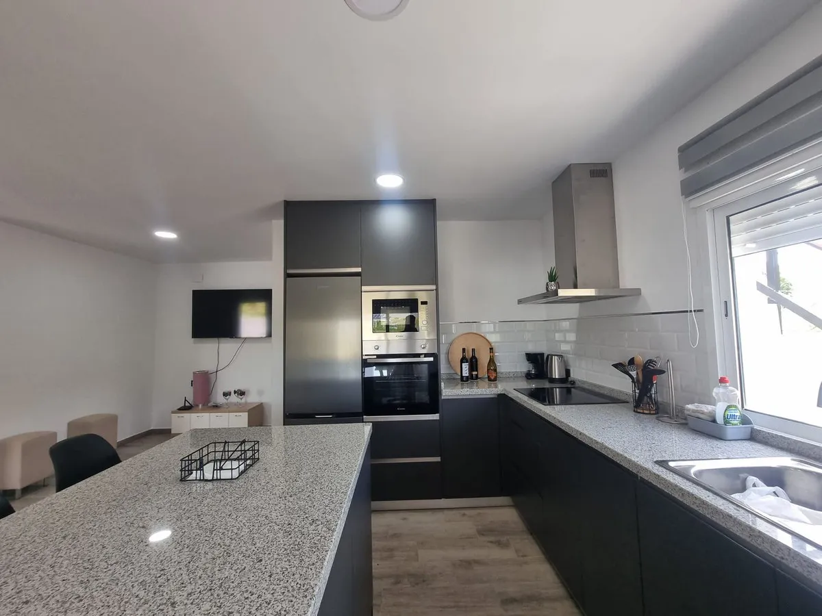 d770c56d-c0b0-420a-8fbe-9f76defe8649