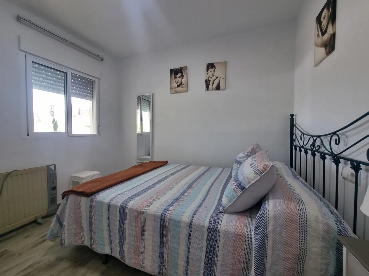 e26633ff-fcfb-418c-b199-5e5f1870fe33