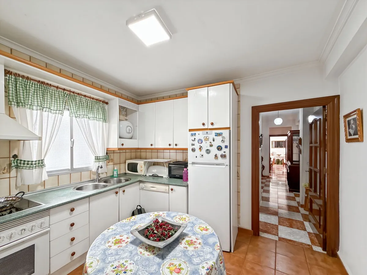 033ec0b5-26b0-46e5-bd35-c7697576a631