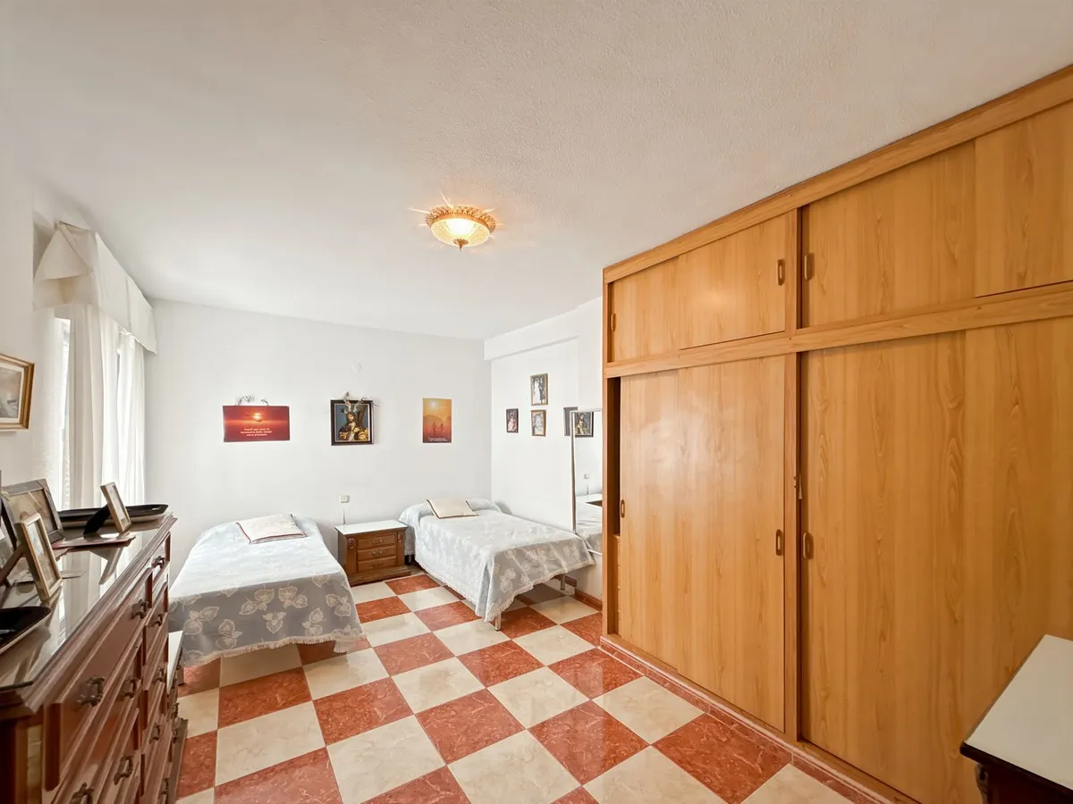 5bc3613e-0e7b-4aff-9f90-c82852379811