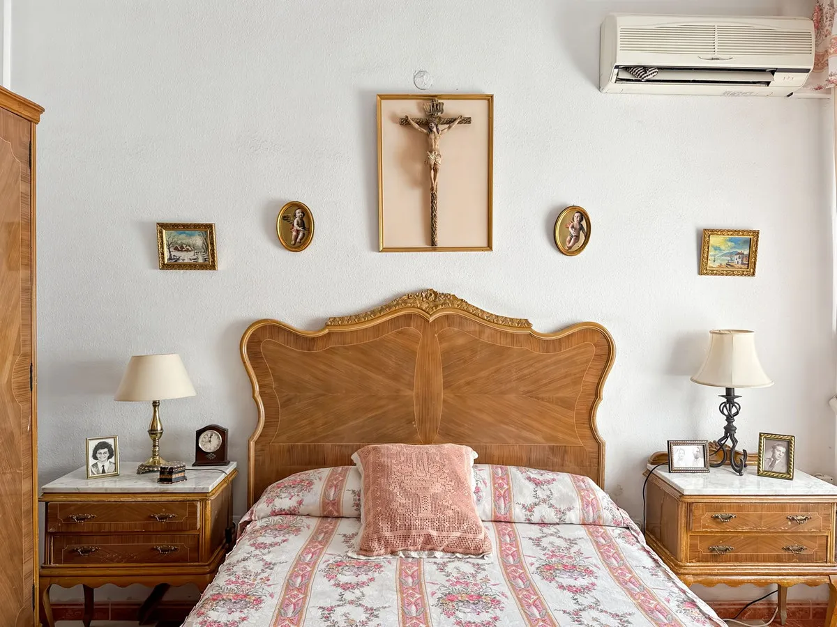 cefafdd8-bad8-4a38-8dea-18cebc56bae6