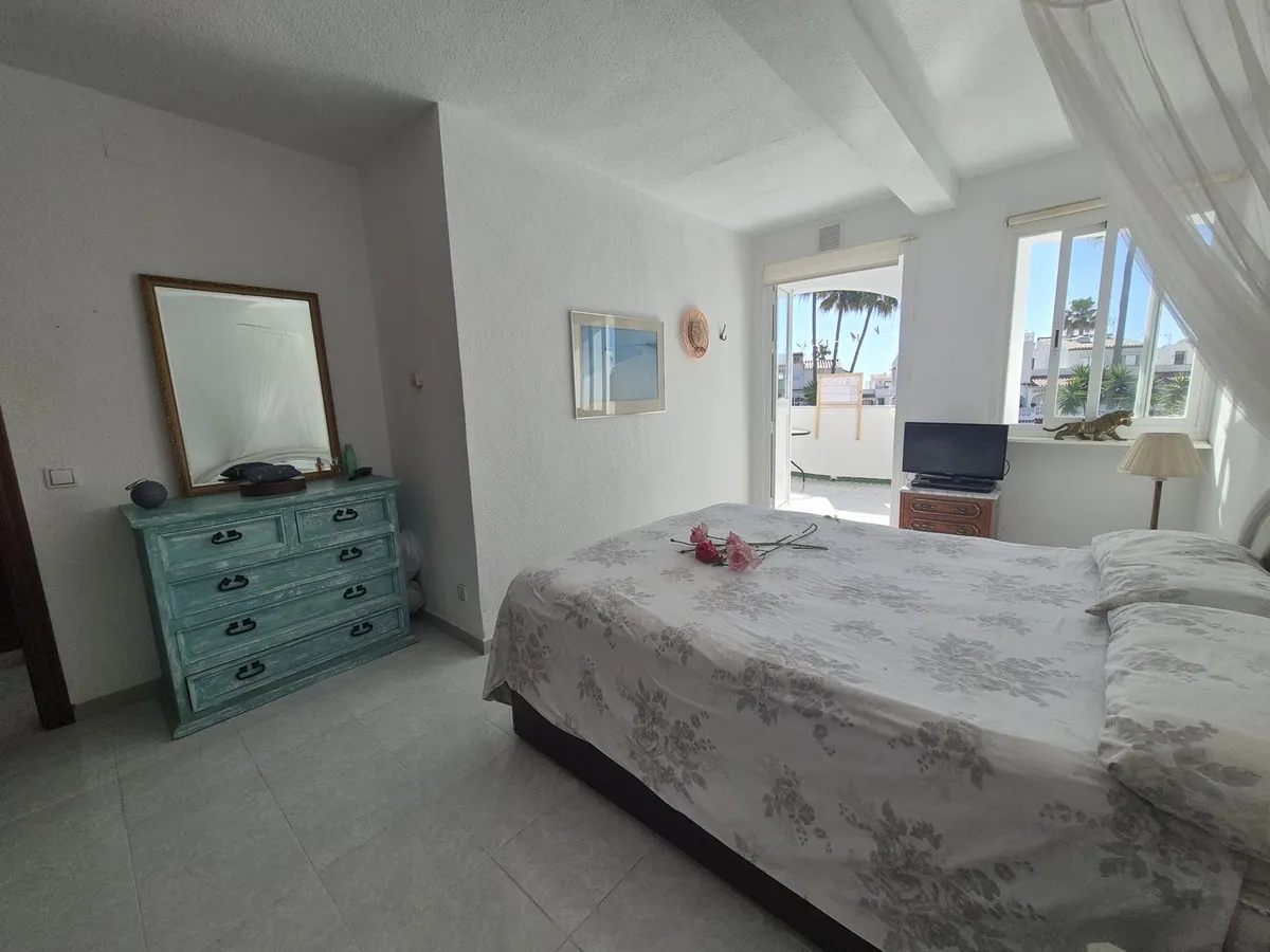 0083483d-3f29-4b04-8f4a-ea49bccf72e6