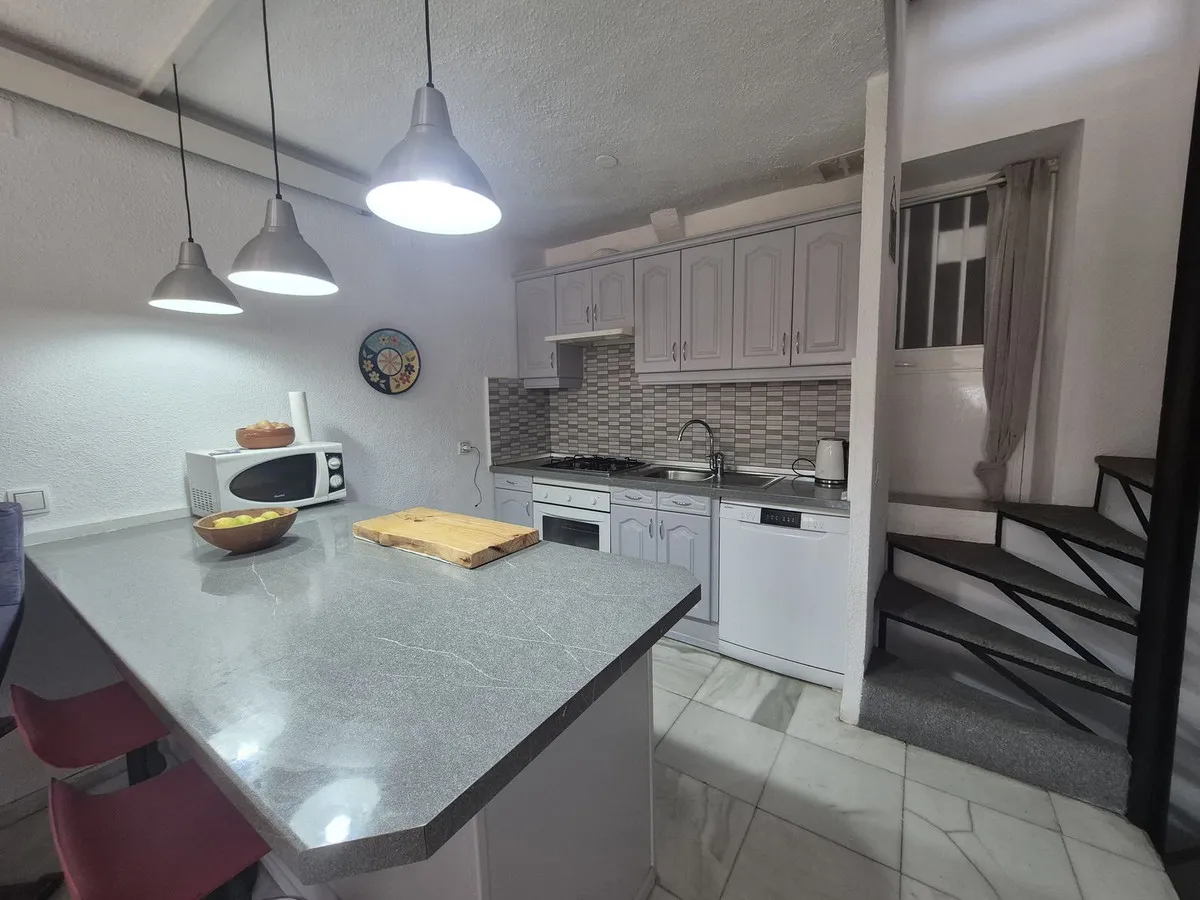 4018037c-88b8-4549-93f7-f8a98291ac08