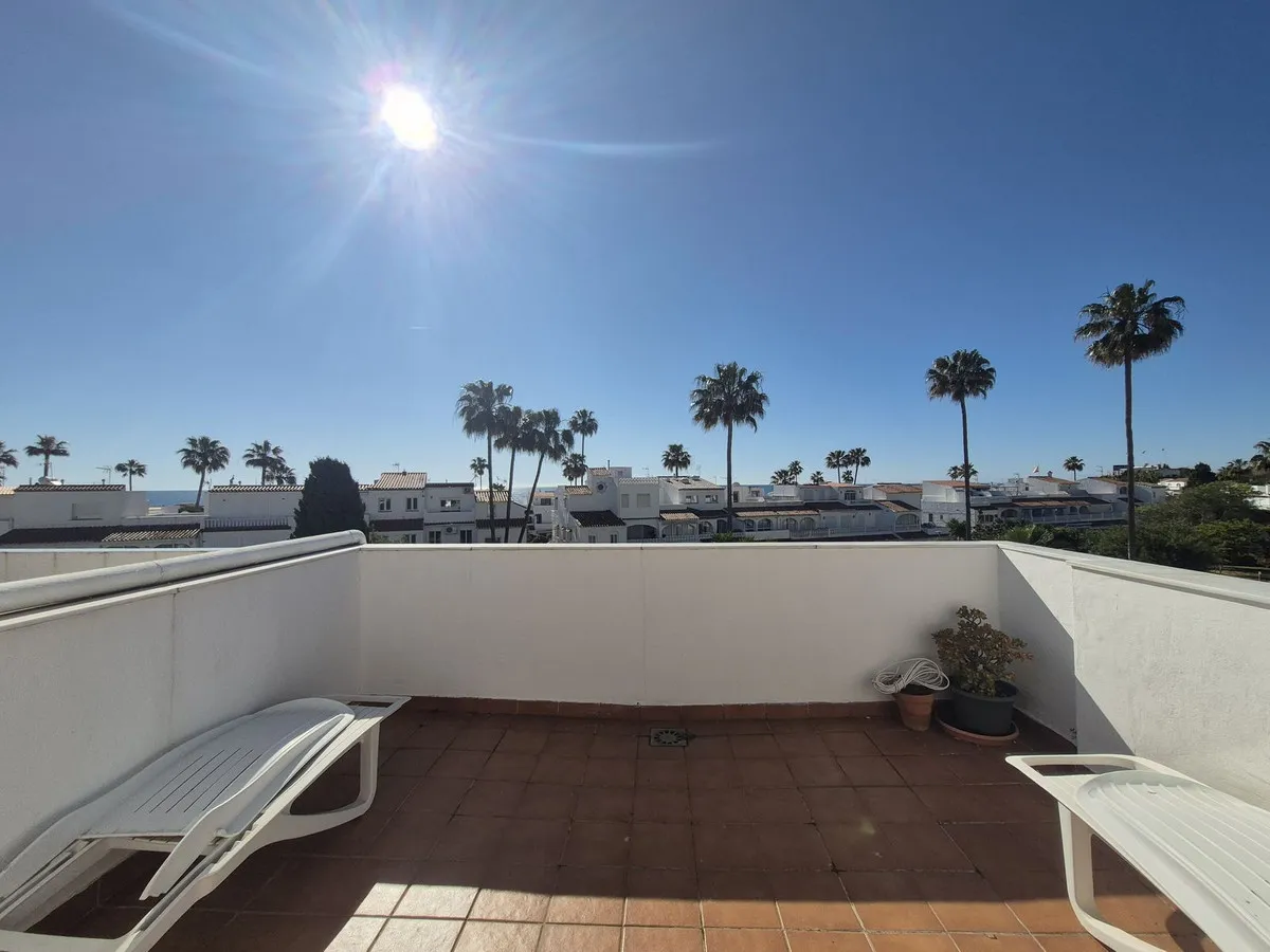 469d7619-f8e5-4641-8f4c-696382c60e1a