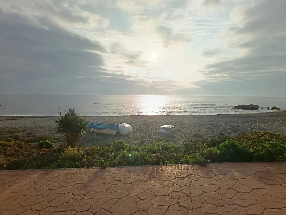 e4f7a084-b8d8-4162-aedb-cfa6cba84144