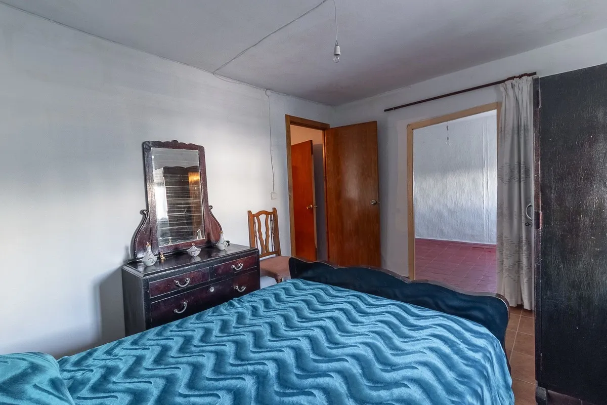 987f305d-e5e7-45ba-a3ca-28d2ebfa923f