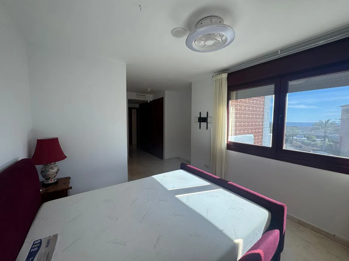 3df28ec4-2a1e-476e-9d00-56b6ae45712b